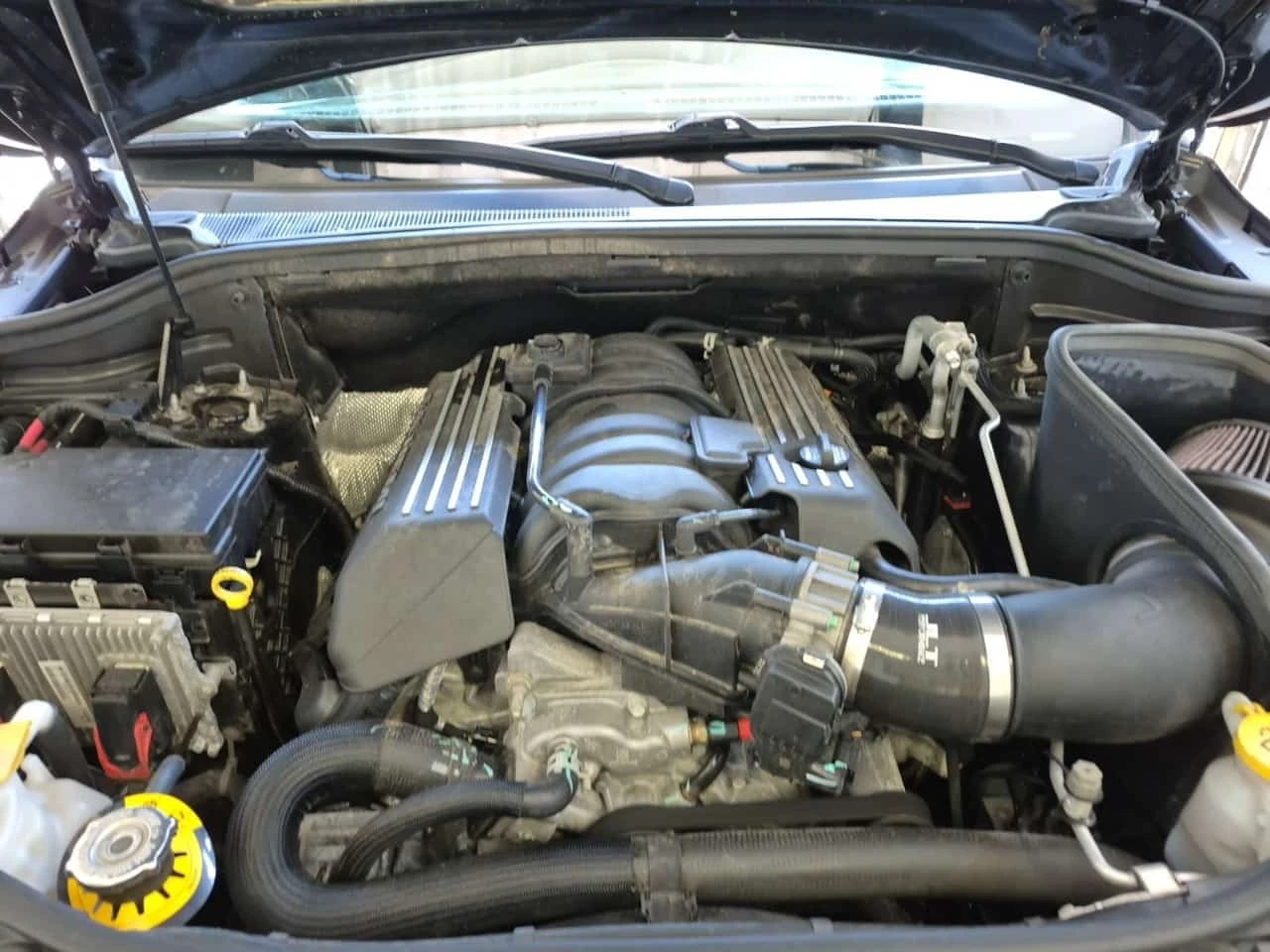 Jeep Grand cherokee * SRT * АВТОКРЕДИТ БЕЗ ПЪРВОНАЧАЛНА ВНОСКА* , снимка 17 - Автомобили и джипове - 56189542