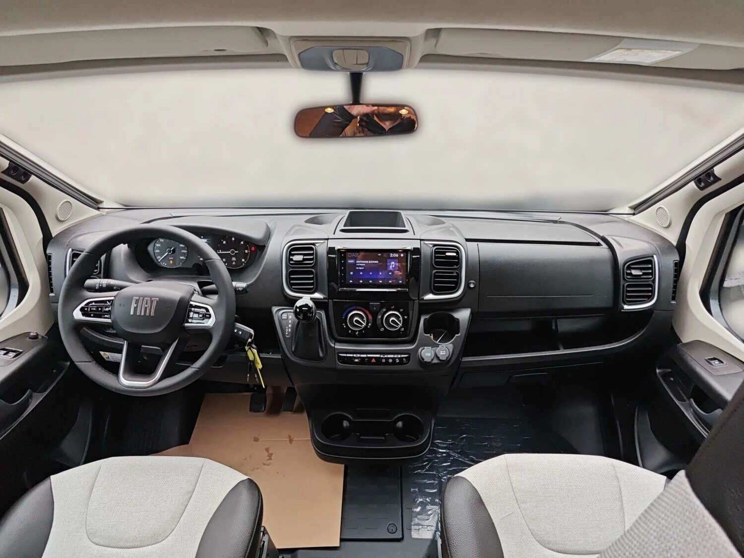 Кемпер Weinsberg CaraSuite 650 MEG EDITION [SPICY] АВТОМАТИК КЛИМА, снимка 7 - Каравани и кемпери - 54574688