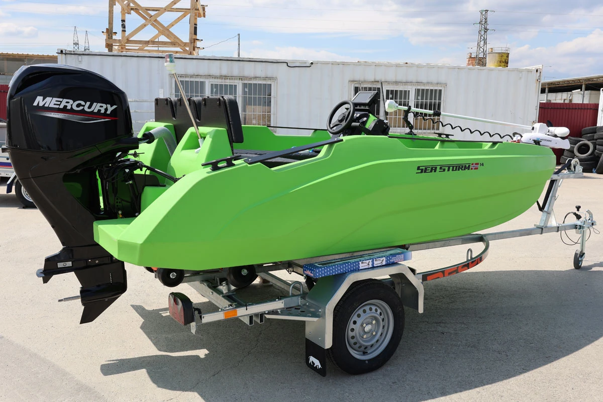 Лодка Собствено производство SeaStorm 14 HDPE Advantage - 4.27 m - светло сива, снимка 3 - Воден транспорт - 54022034