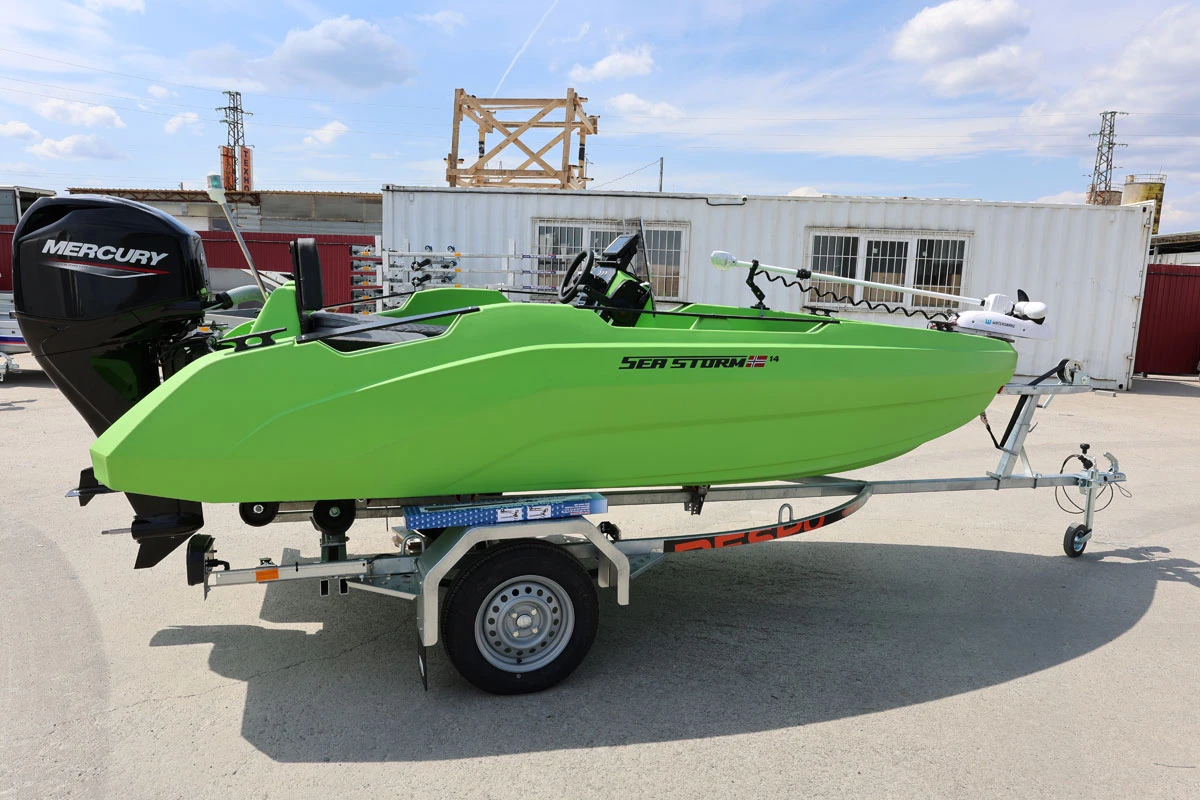 Лодка Собствено производство SeaStorm 14 HDPE Advantage - 4.27 m - светло сива, снимка 2 - Воден транспорт - 54022034