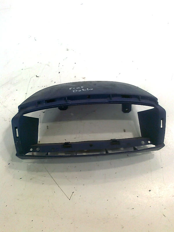 декоративна лайсна (3) арматурно табло за Фиат Добло 