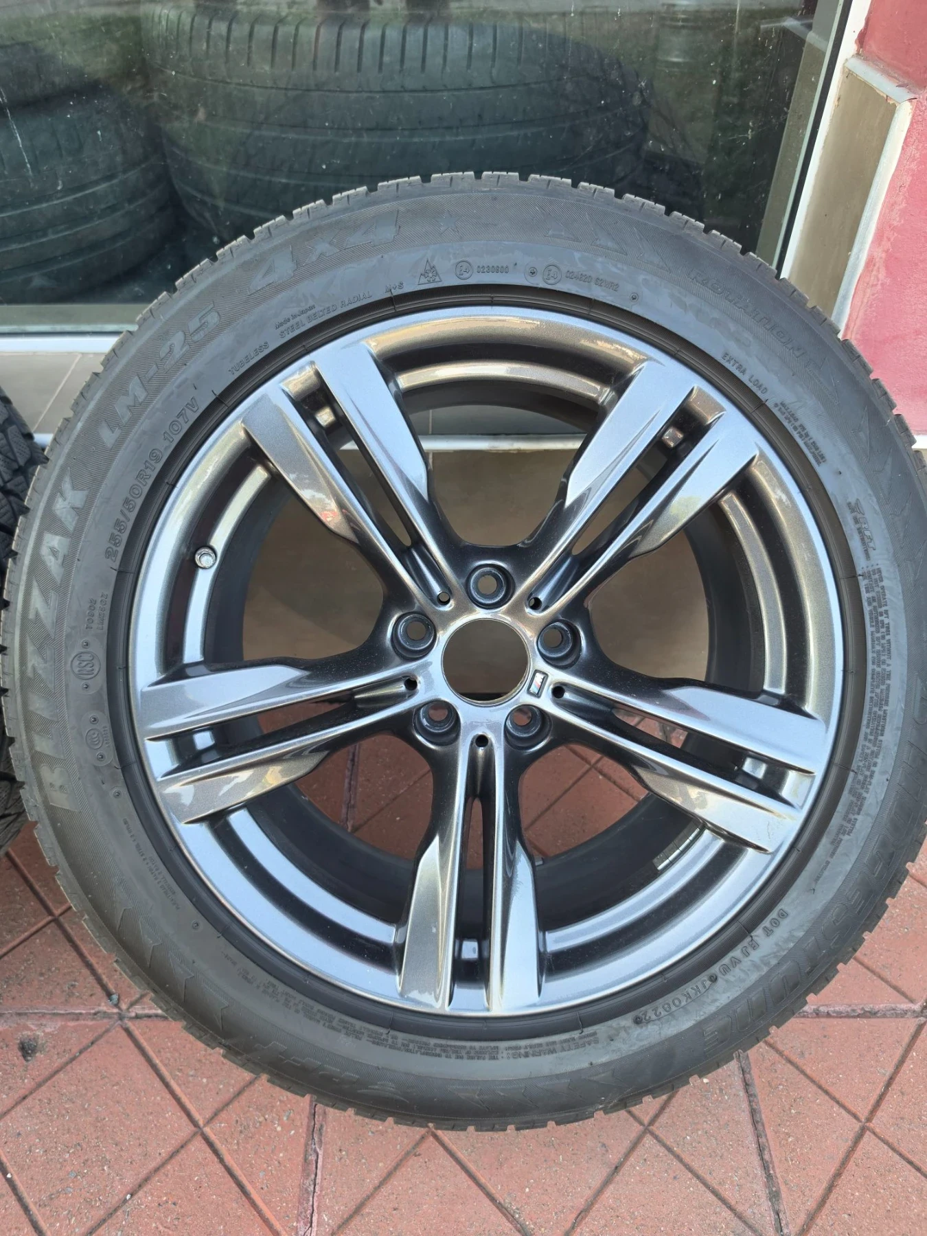 Гуми с джанти Bridgestone 255/50R19, снимка 4 - Гуми и джанти - 56110238