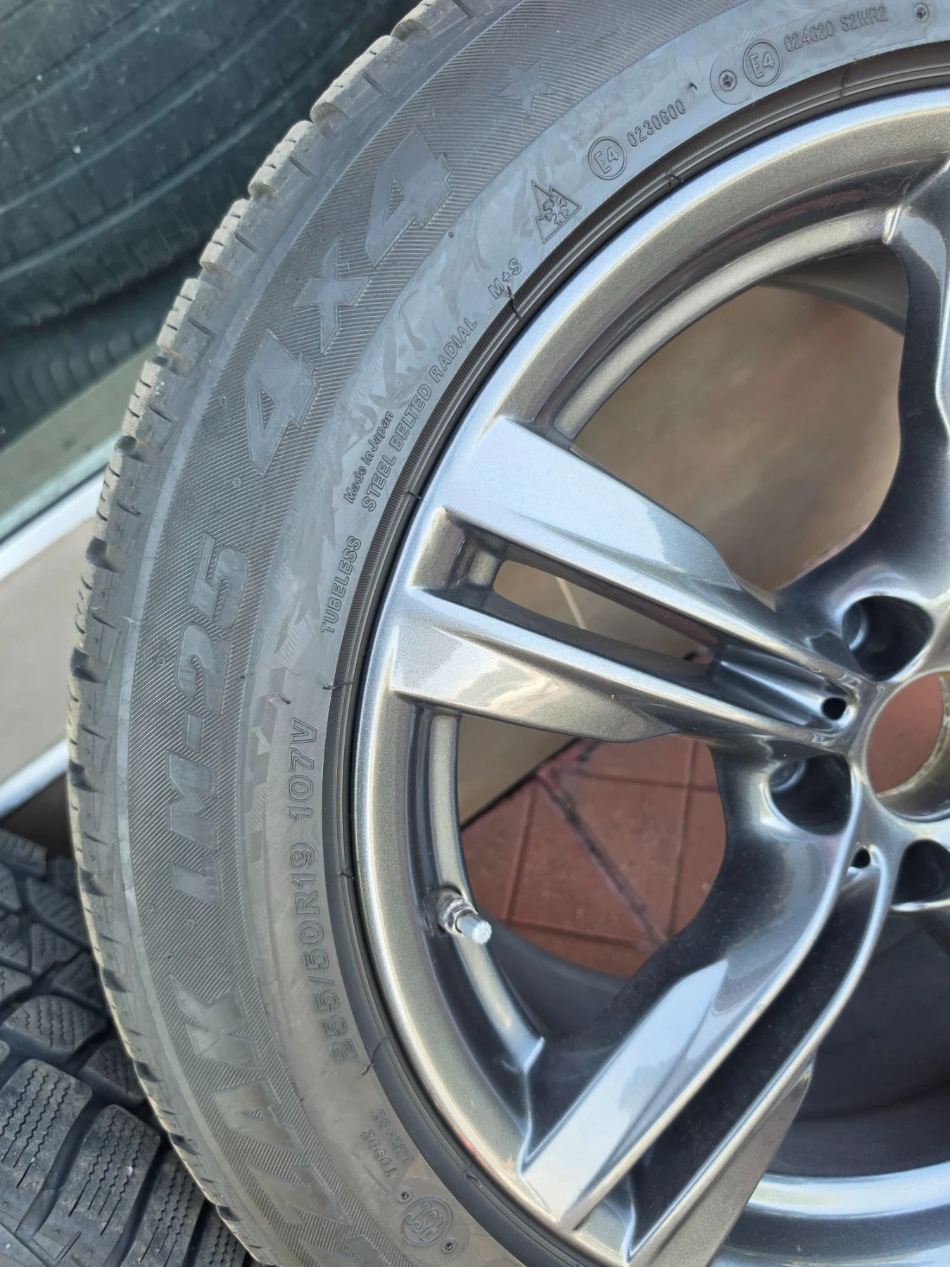 Гуми с джанти Bridgestone 255/50R19, снимка 10 - Гуми и джанти - 56110238