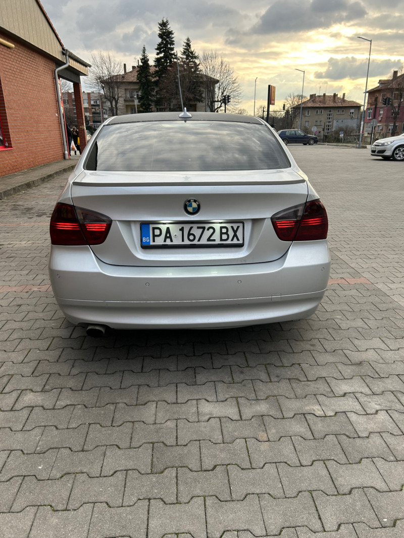 BMW 320, снимка 6 - Автомобили и джипове - 46389631