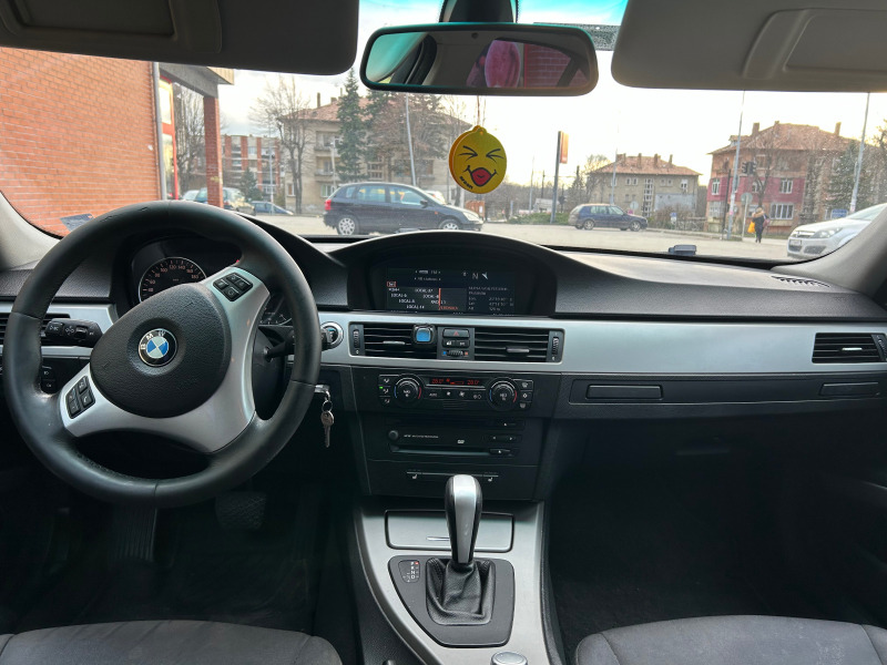 BMW 320, снимка 7 - Автомобили и джипове - 46389631