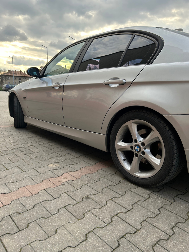 BMW 320, снимка 4 - Автомобили и джипове - 46389631