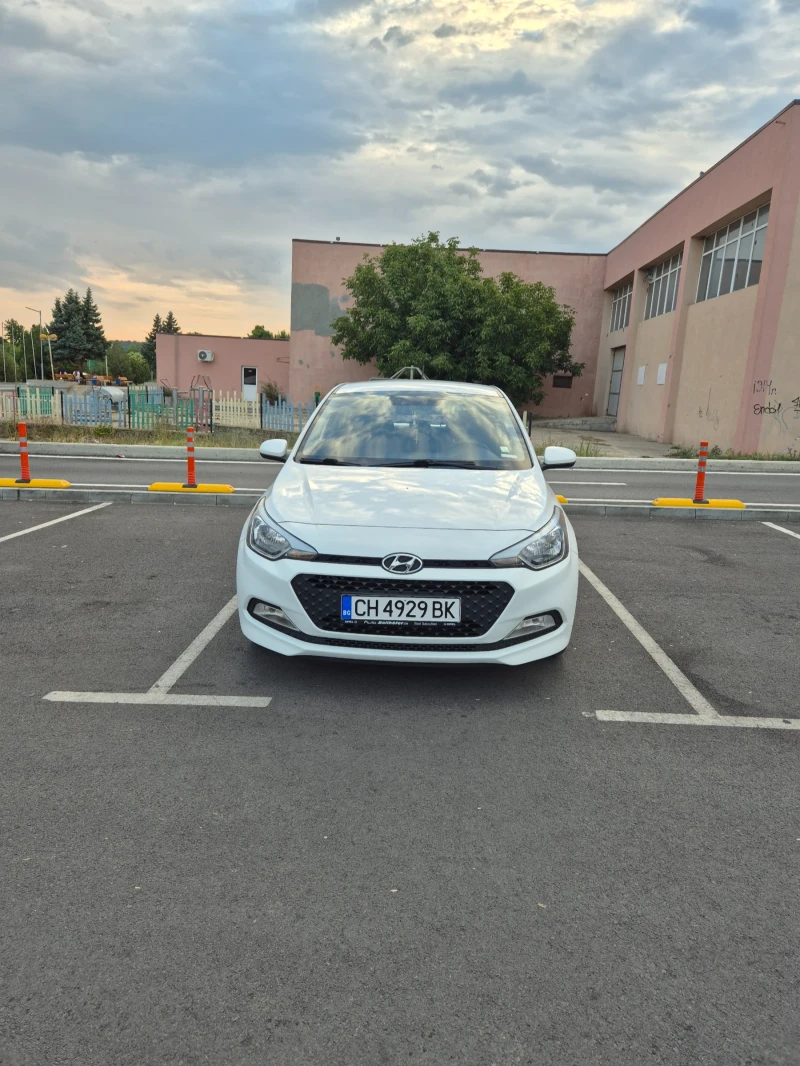 Hyundai I20, снимка 2 - Автомобили и джипове - 49212550