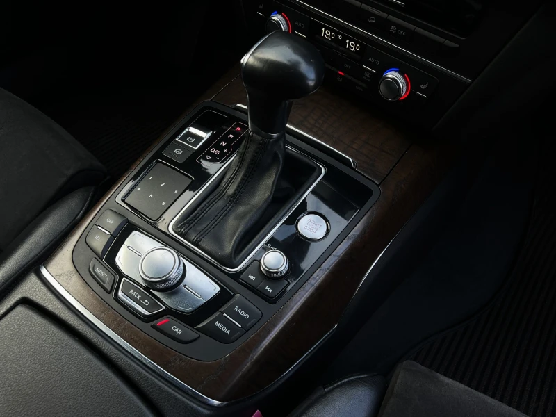 Audi A6 Allroad 3.0TDI PANO CAMERA, снимка 10 - Автомобили и джипове - 51806409