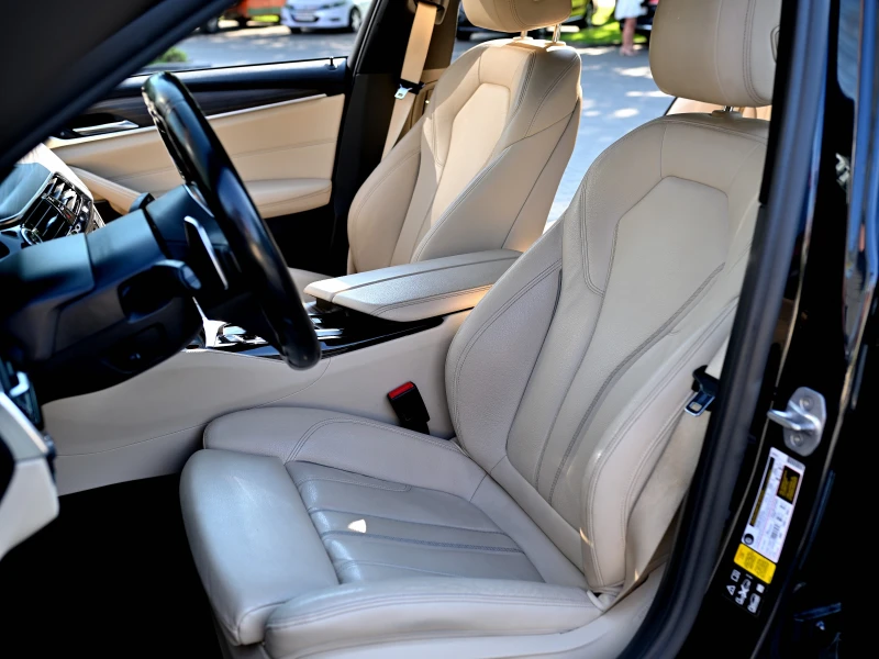 BMW 540 I XDrive M-Pack , снимка 11 - Автомобили и джипове - 49824907