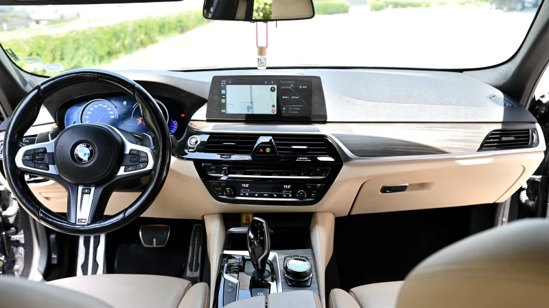 BMW 540 I XDrive M-Pack , снимка 10 - Автомобили и джипове - 49824907