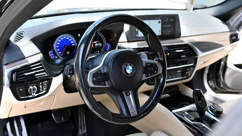 BMW 540 I XDrive M-Pack , снимка 9 - Автомобили и джипове - 49824907