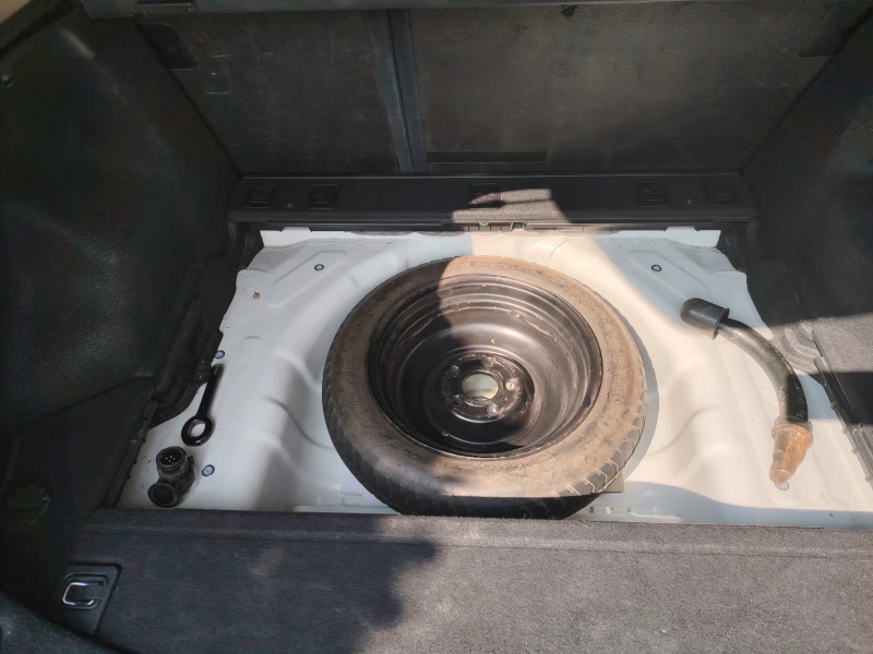 Hyundai I30 1.4, снимка 15 - Автомобили и джипове - 51701645