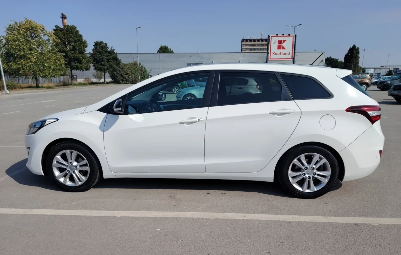 Hyundai I30 1.4, снимка 2 - Автомобили и джипове - 51701645