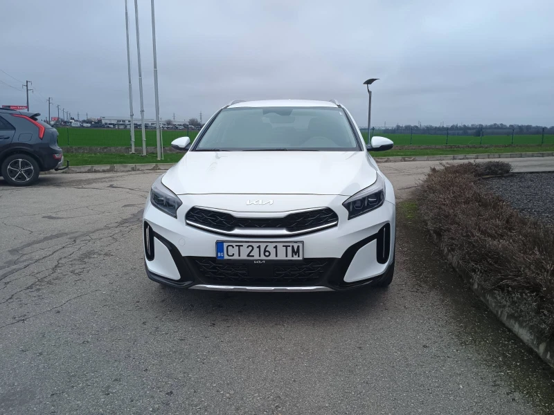 Kia XCeed EXECUTIVE, снимка 2 - Автомобили и джипове - 52738247