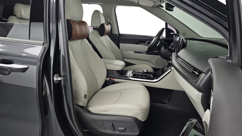 Kia Carnival 7 seater Noblesse autogeorge.com, снимка 10 - Автомобили и джипове - 53152786