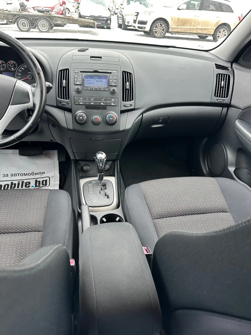 Hyundai I30 1.6 CRDI, снимка 14 - Автомобили и джипове - 53155136