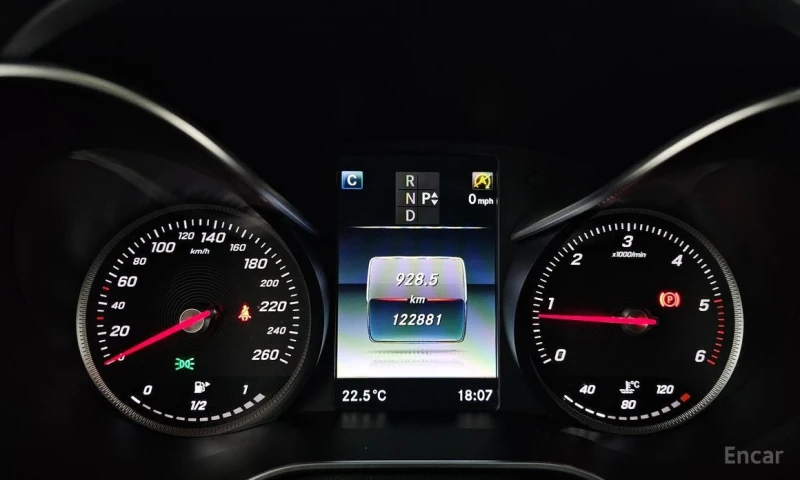 Mercedes-Benz C 220, снимка 8 - Автомобили и джипове - 53192024