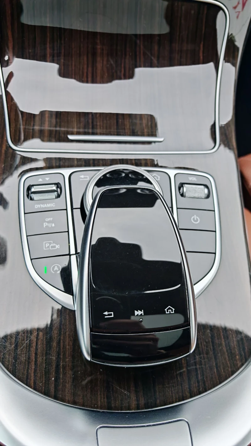 Mercedes-Benz C 300 AMG 4matic Designo, снимка 14 - Автомобили и джипове - 53458443