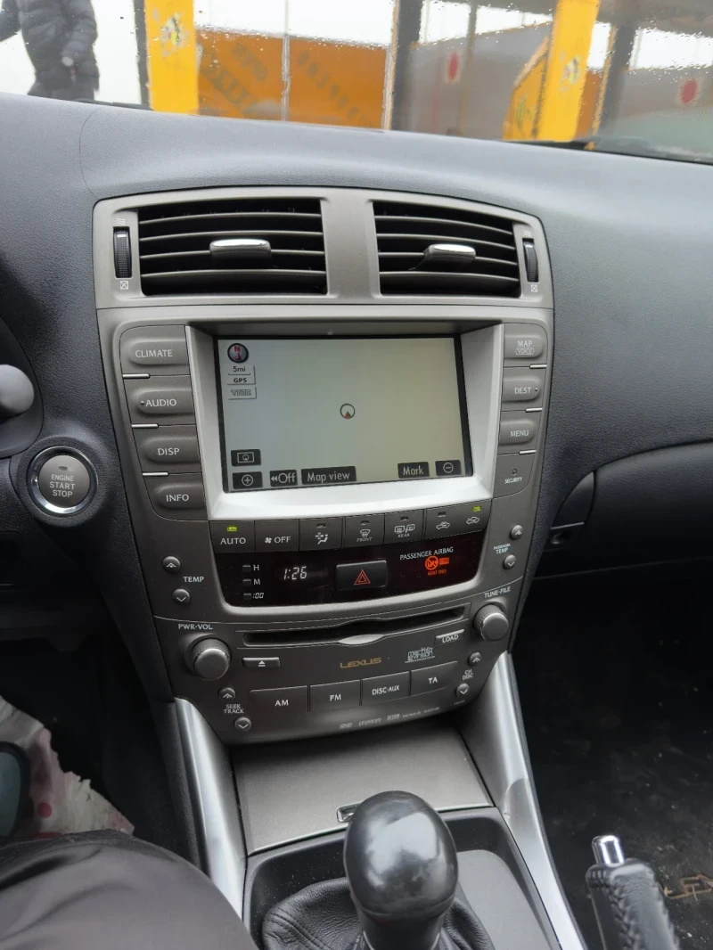 Lexus IS 220d Дизел, снимка 6 - Автомобили и джипове - 56448284