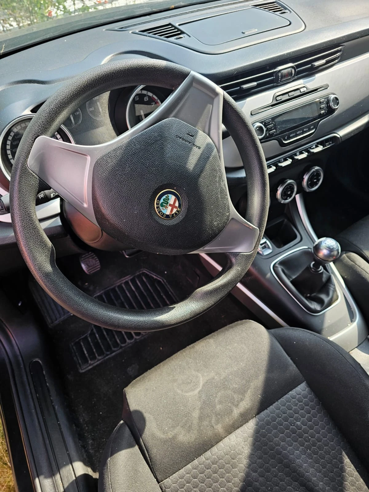 Alfa Romeo Giulietta 1.4I тип 940B1000 - изображение 10