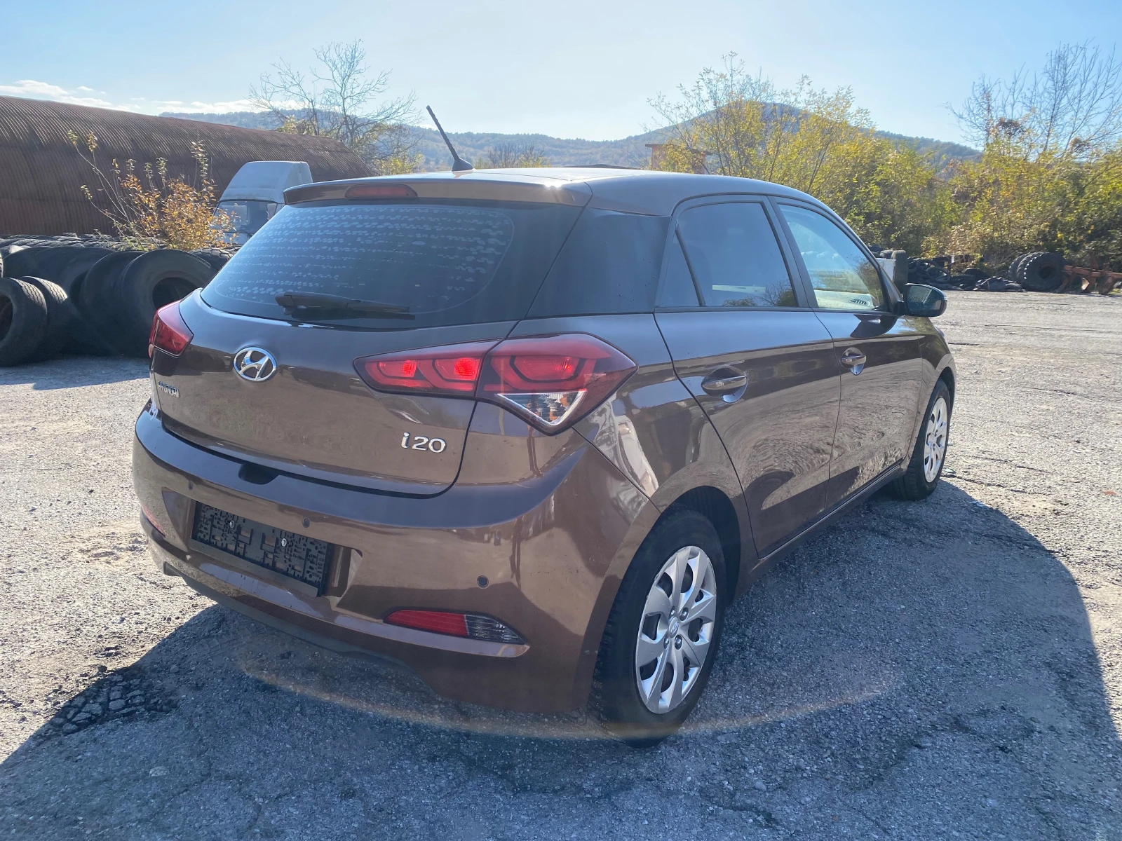 Hyundai I20 1.4 Швейцария - изображение 3