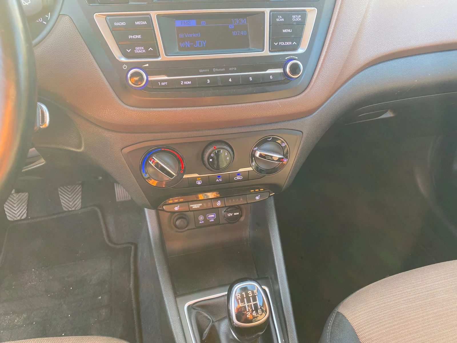 Hyundai I20 1.4 Швейцария | Mobile.bg — изображение 12
