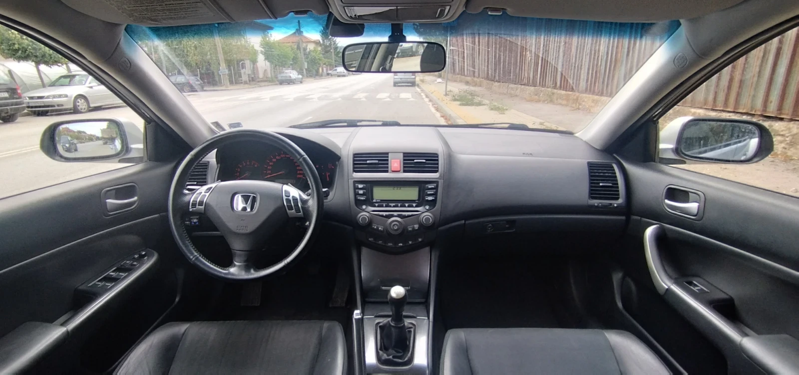 Honda Accord 2.0i Tourer Sport - изображение 9
