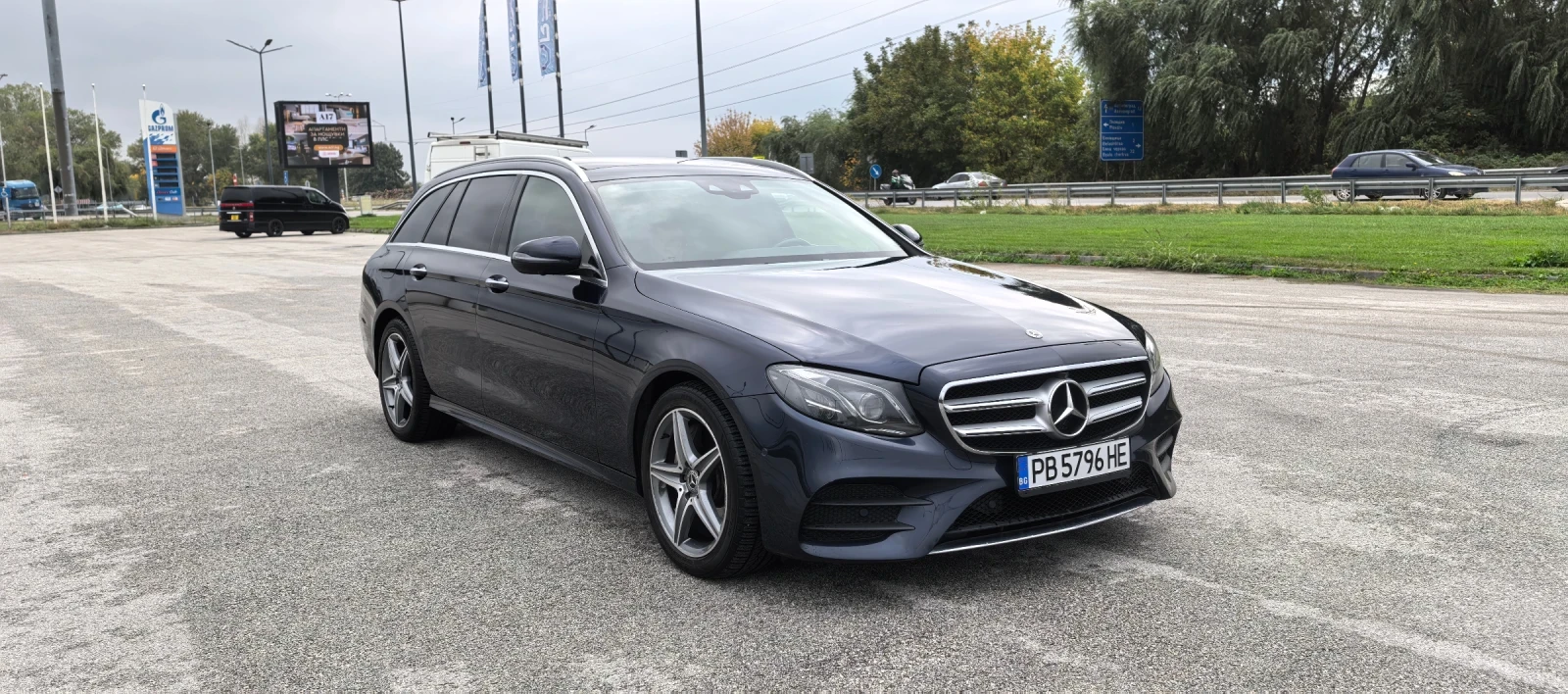 Mercedes-Benz E 400  - изображение 8