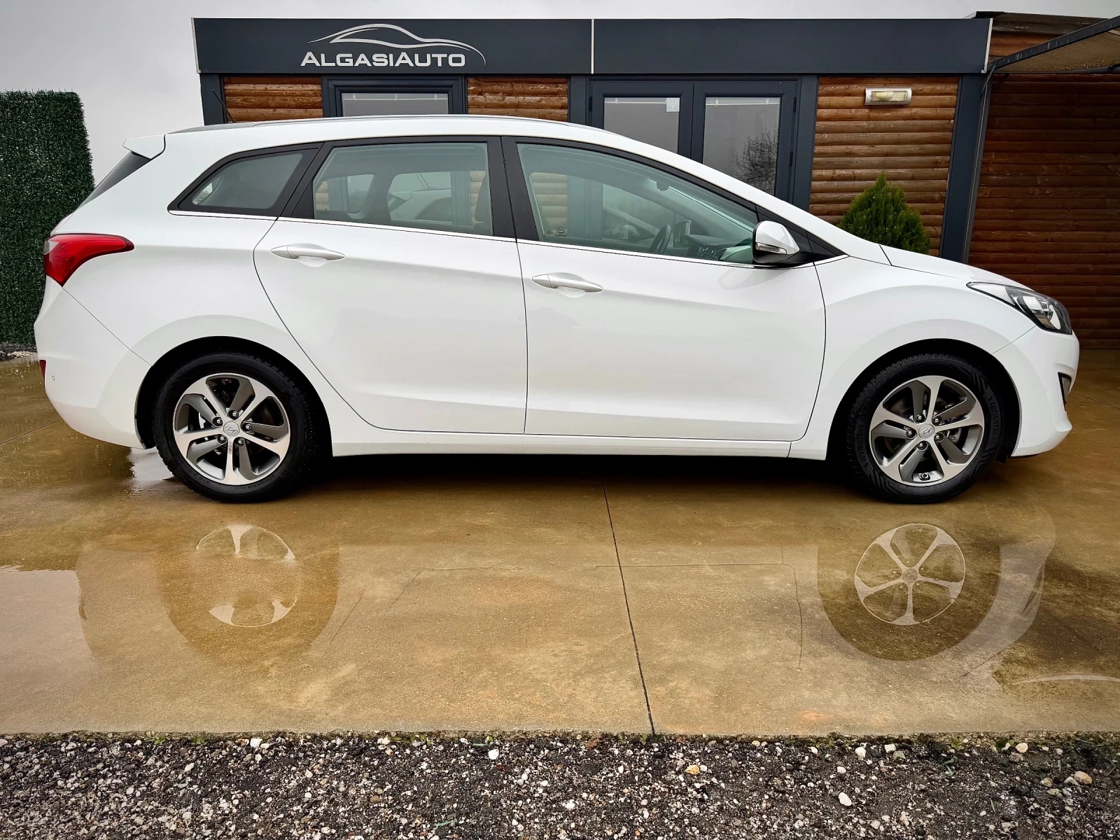 Hyundai I30 1.4 MPI* FACELIFT* NAVI* CAMERA* LED | Mobile.bg   5