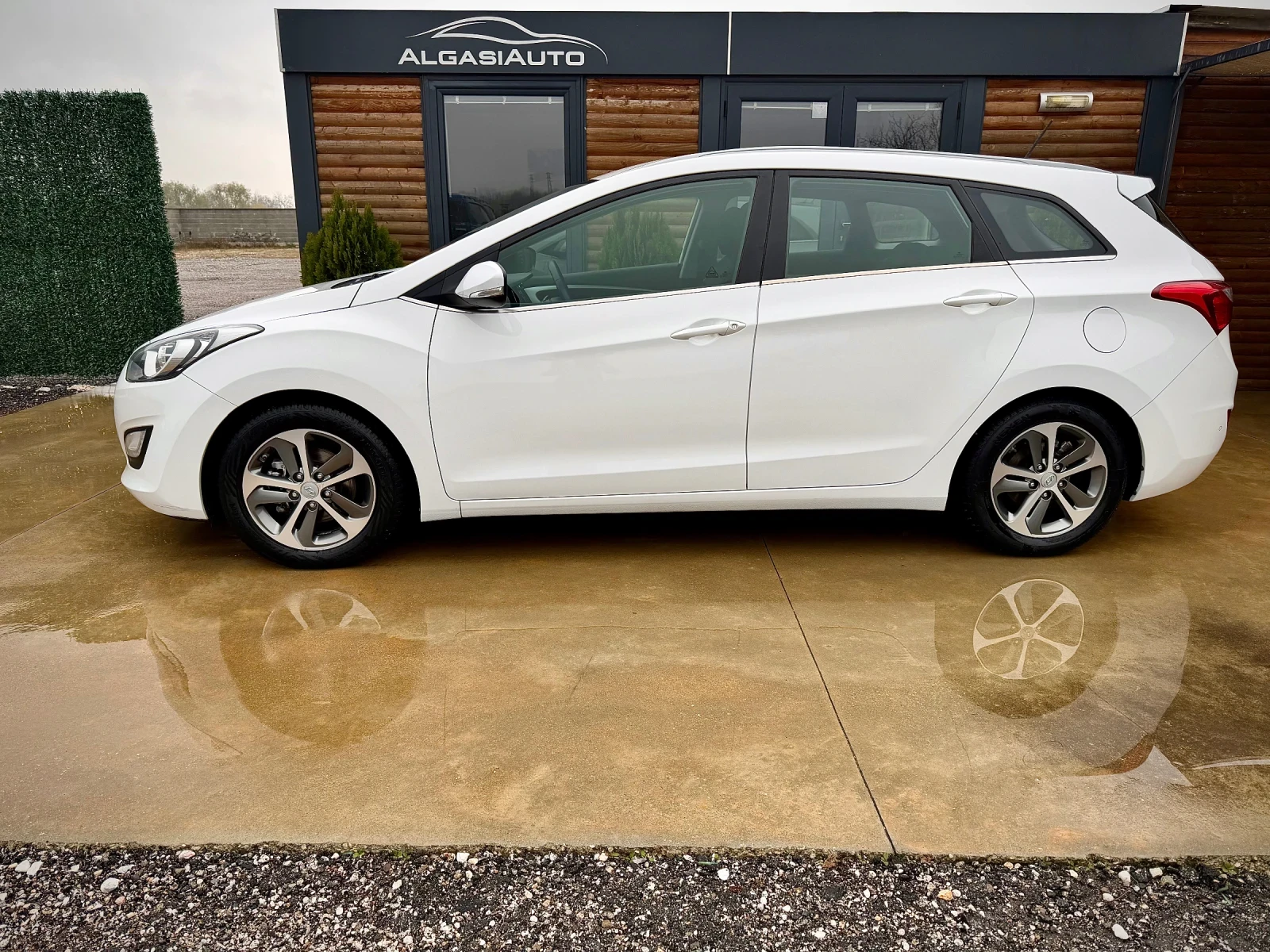 Hyundai I30 1.4 MPI* FACELIFT* NAVI* CAMERA* LED | Mobile.bg   2