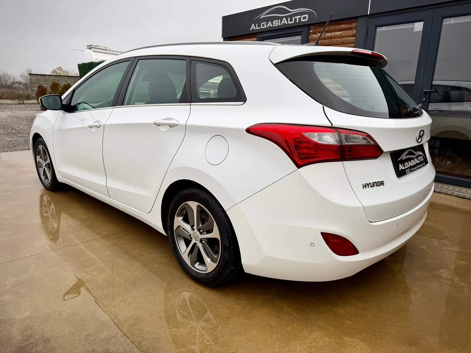 Hyundai I30 1.4 MPI* FACELIFT* NAVI* CAMERA* LED | Mobile.bg   3