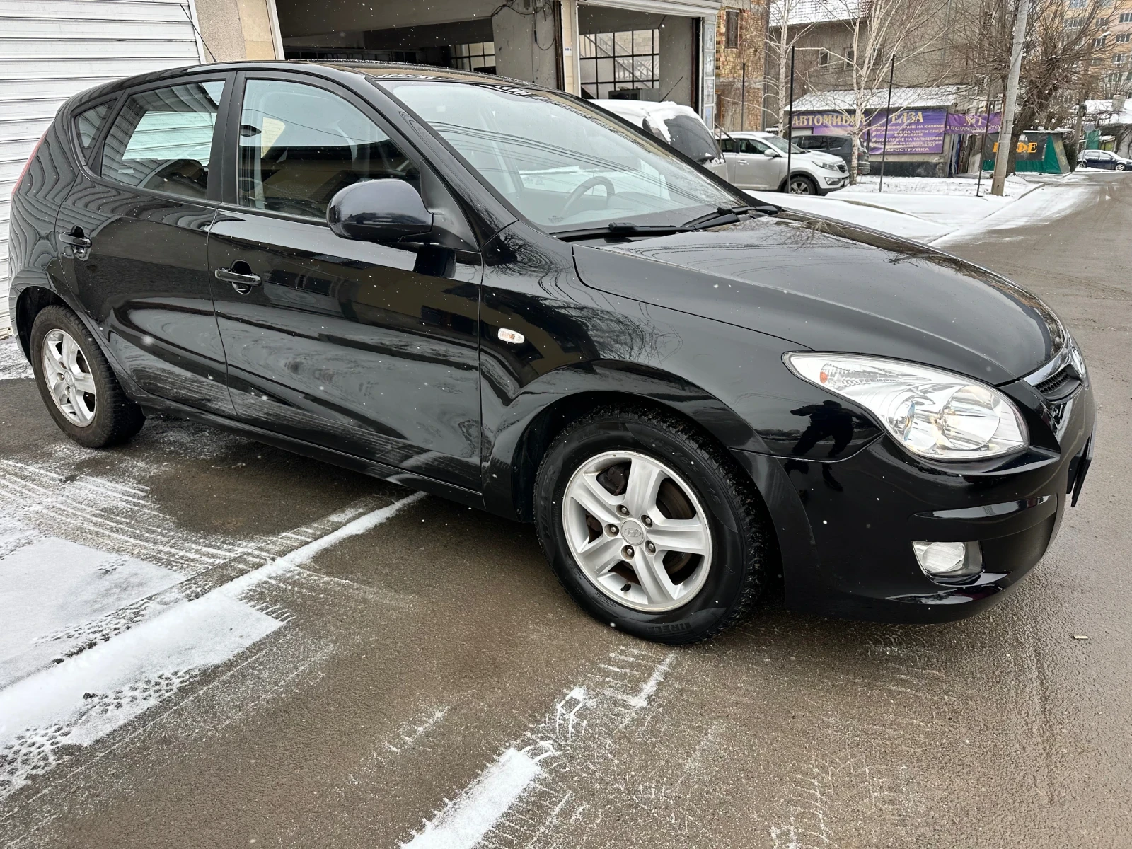 Hyundai I30 1.6 CRDI - изображение 2