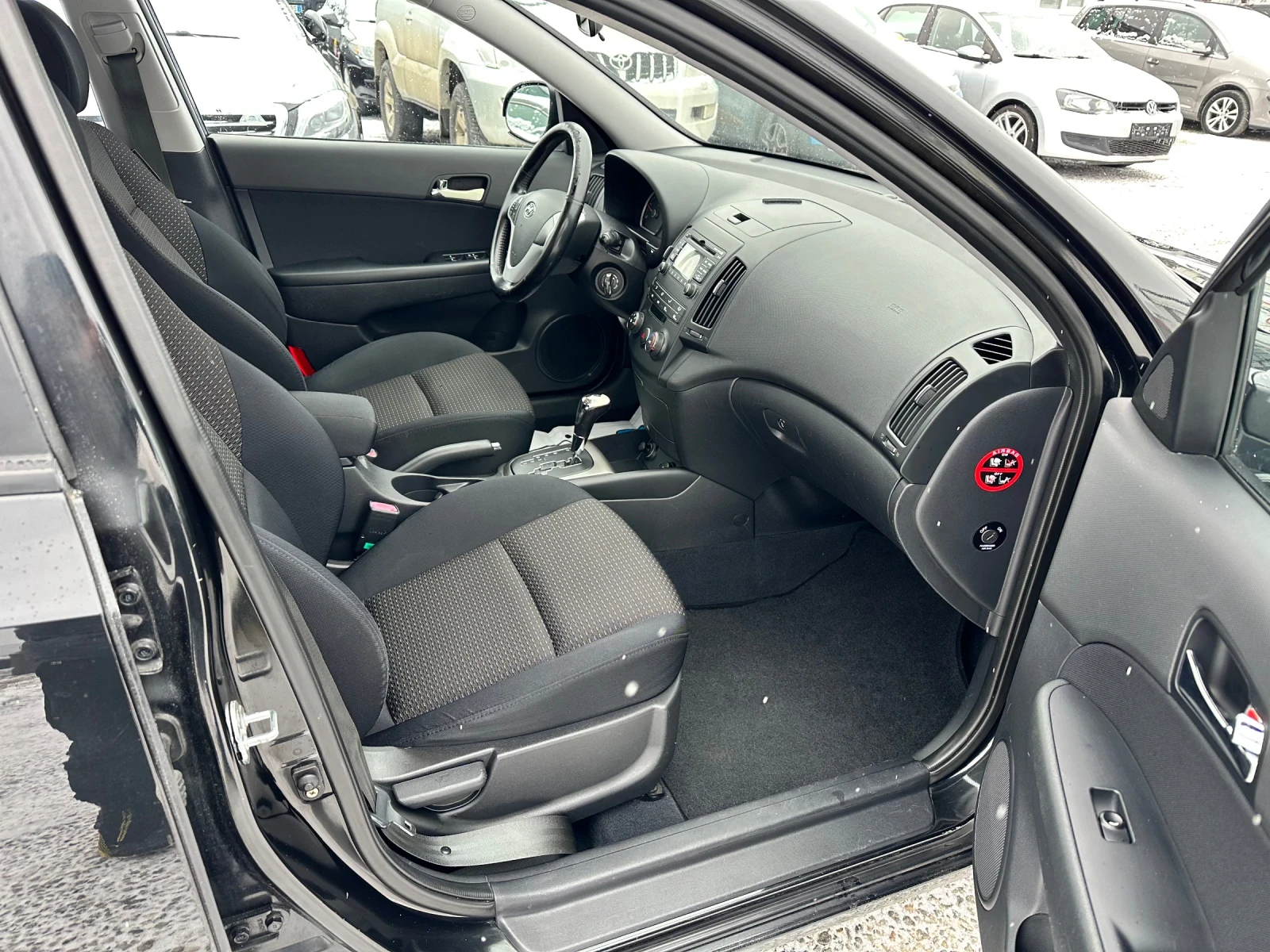 Hyundai I30 1.6 CRDI - изображение 10