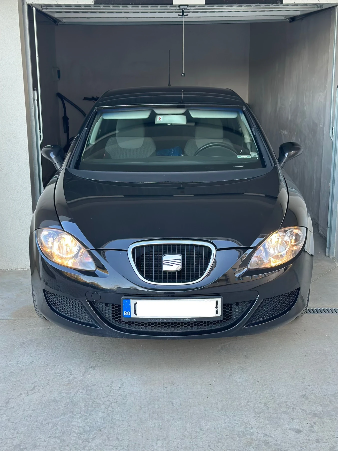 Seat Leon 1.6, снимка 5 - Автомобили и джипове - 53521568
