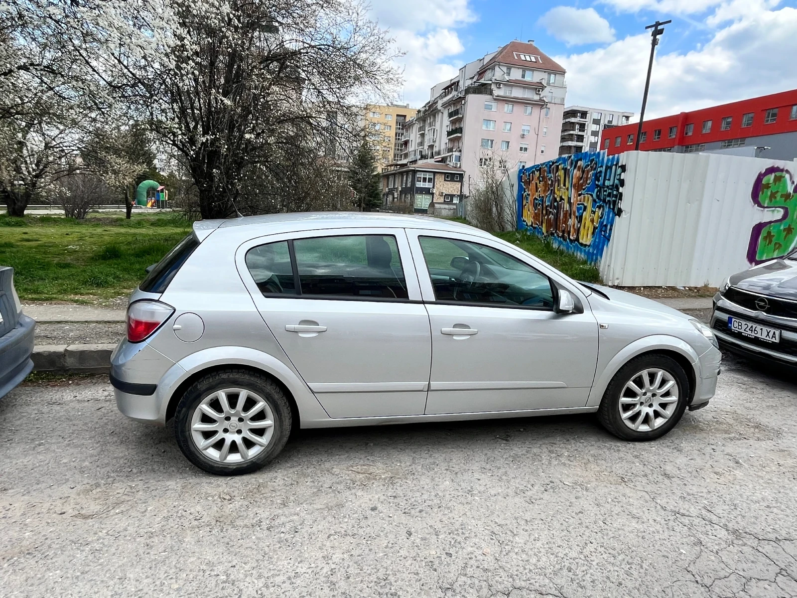Opel Astra 1.6 TWINPORT, снимка 4 - Автомобили и джипове - 53987111