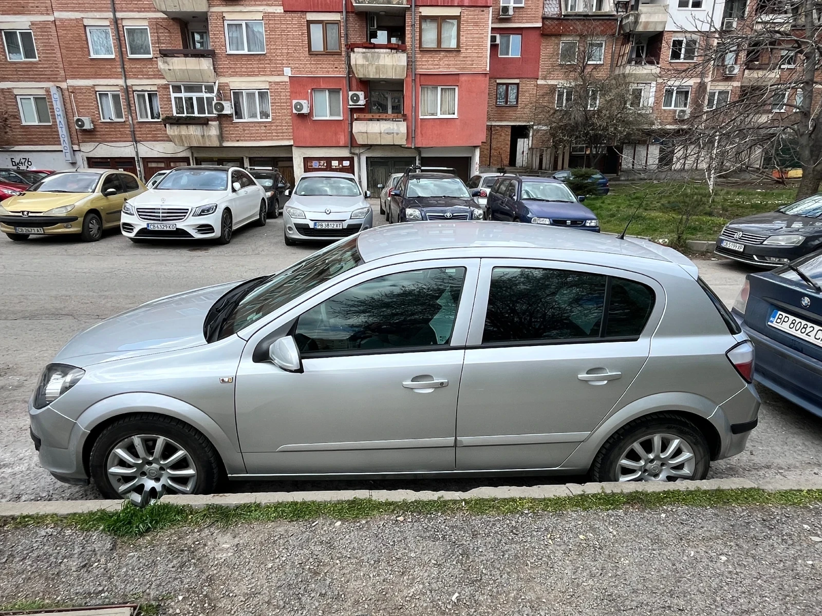 Opel Astra 1.6 TWINPORT, снимка 3 - Автомобили и джипове - 53987111