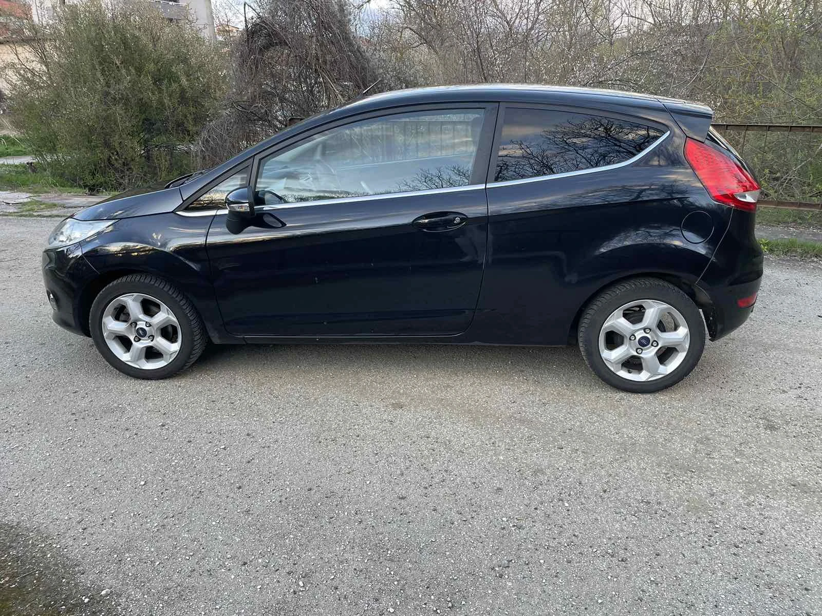 Ford Fiesta 1.4 ГАЗ, снимка 7 - Автомобили и джипове - 54126253