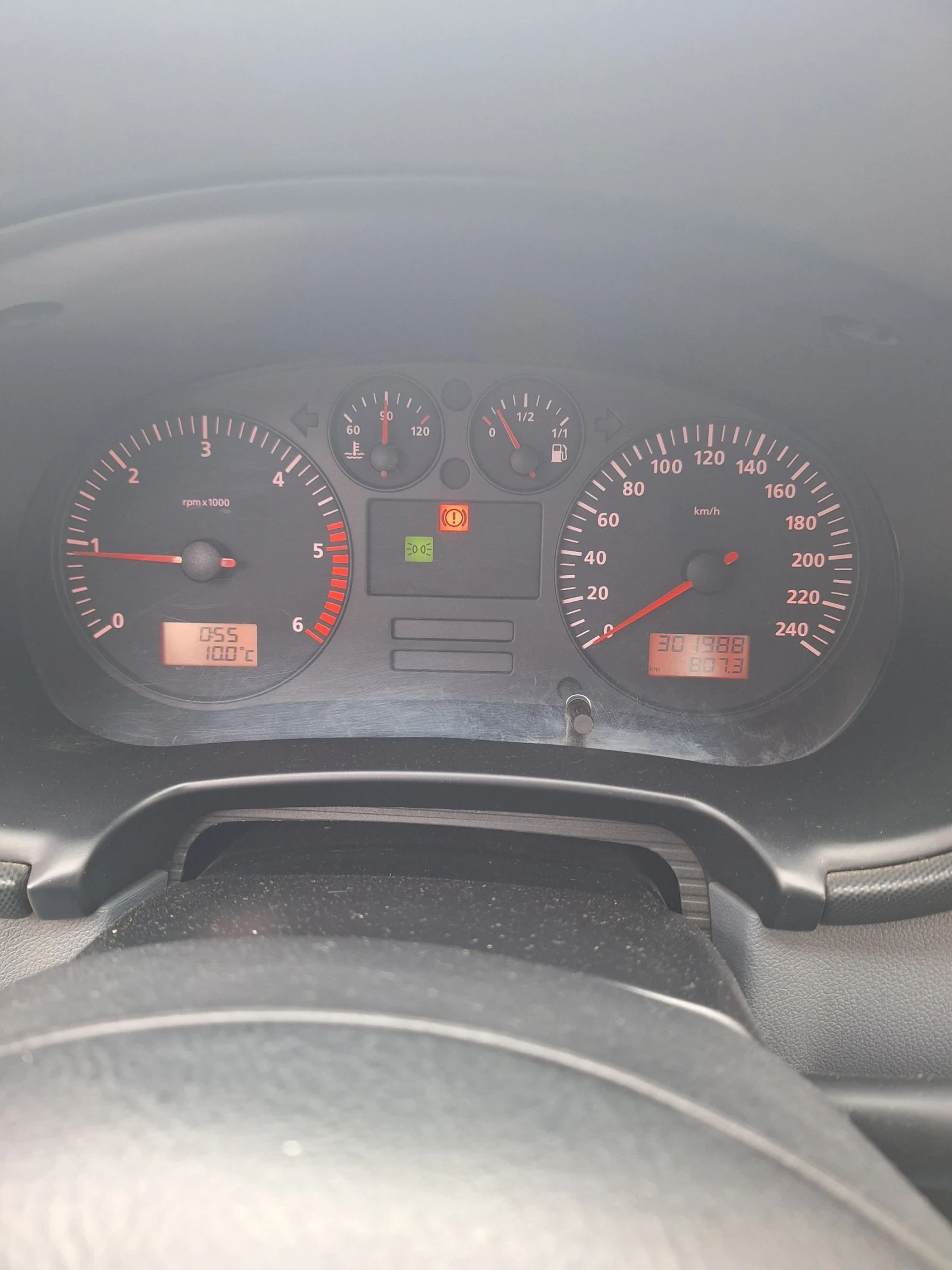 Seat Leon, снимка 6 - Автомобили и джипове - 54383732