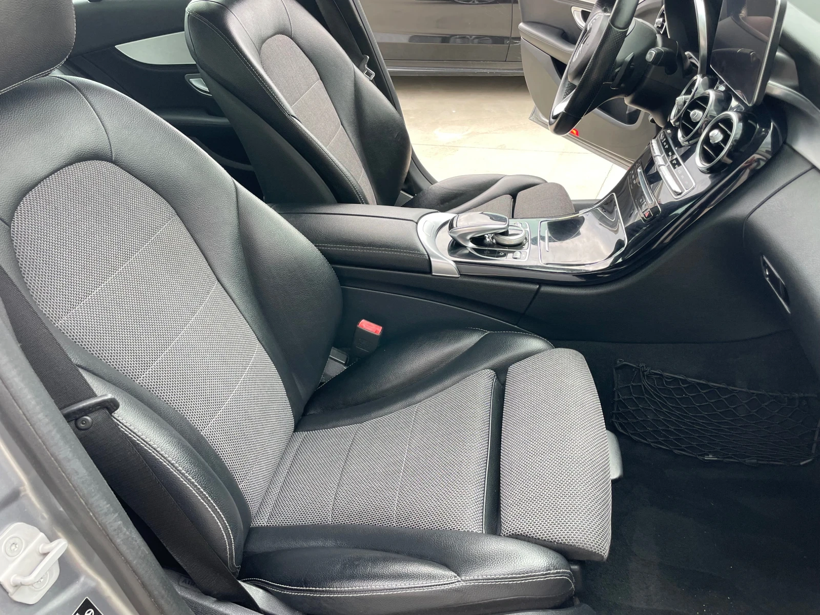 Mercedes-Benz C 220 CDI, снимка 10 - Автомобили и джипове - 54477641