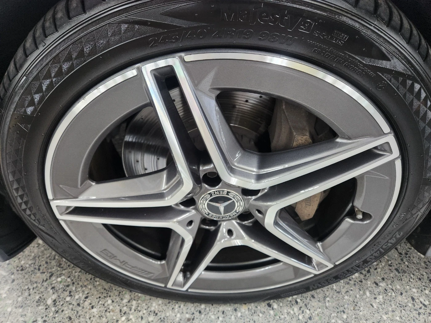 Mercedes-Benz CLS 300 D* Keyless* AMG Line * АВТОКРЕДИТ, снимка 8 - Автомобили и джипове - 54576482