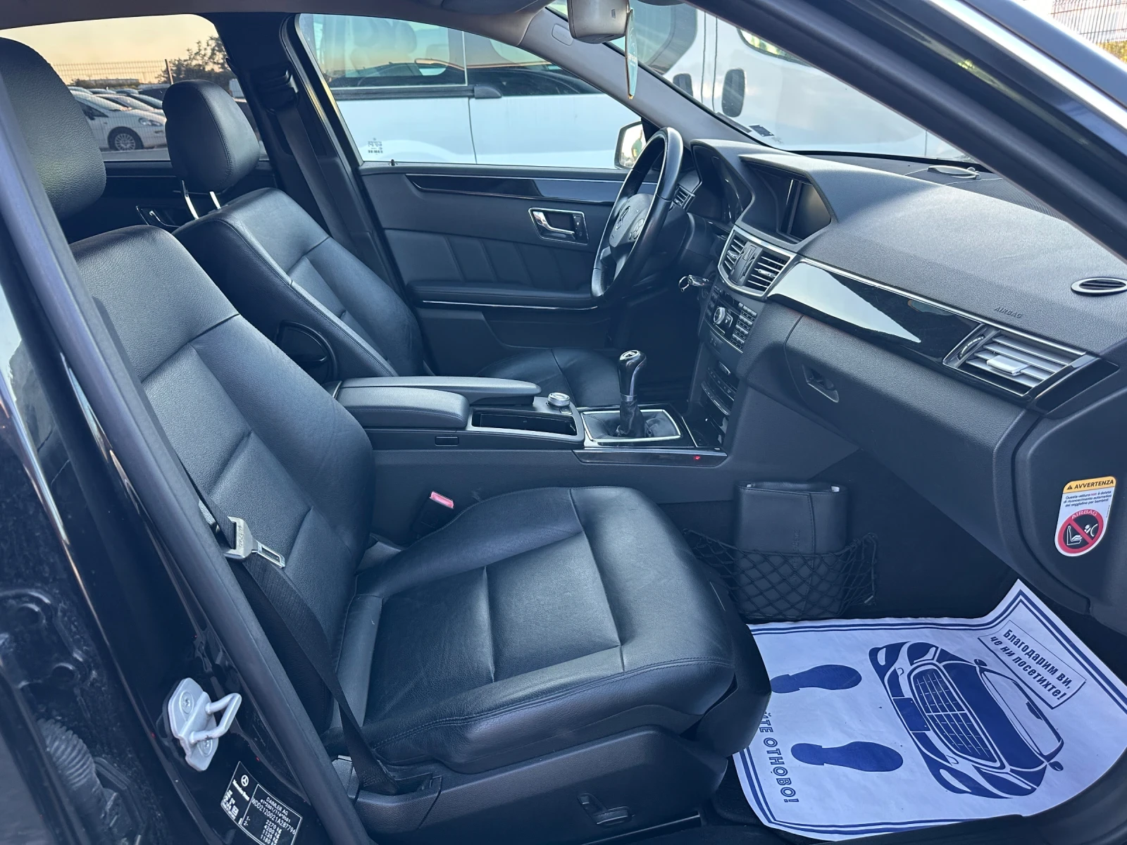 Mercedes-Benz E 220 AVANTGARDE* 2.2CDI* 170к.с* КОЖА* НАВИ, снимка 9 - Автомобили и джипове - 54682837