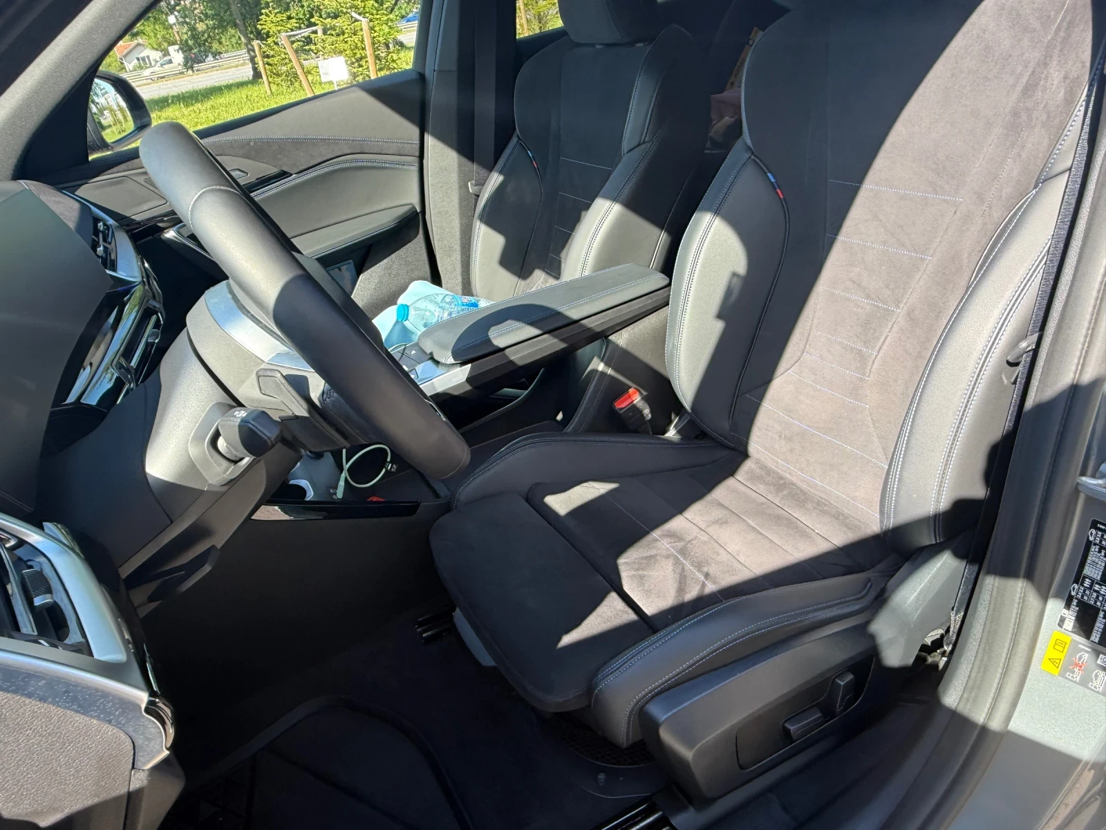 BMW iX2 Xdrive M, снимка 10 - Автомобили и джипове - 54718918