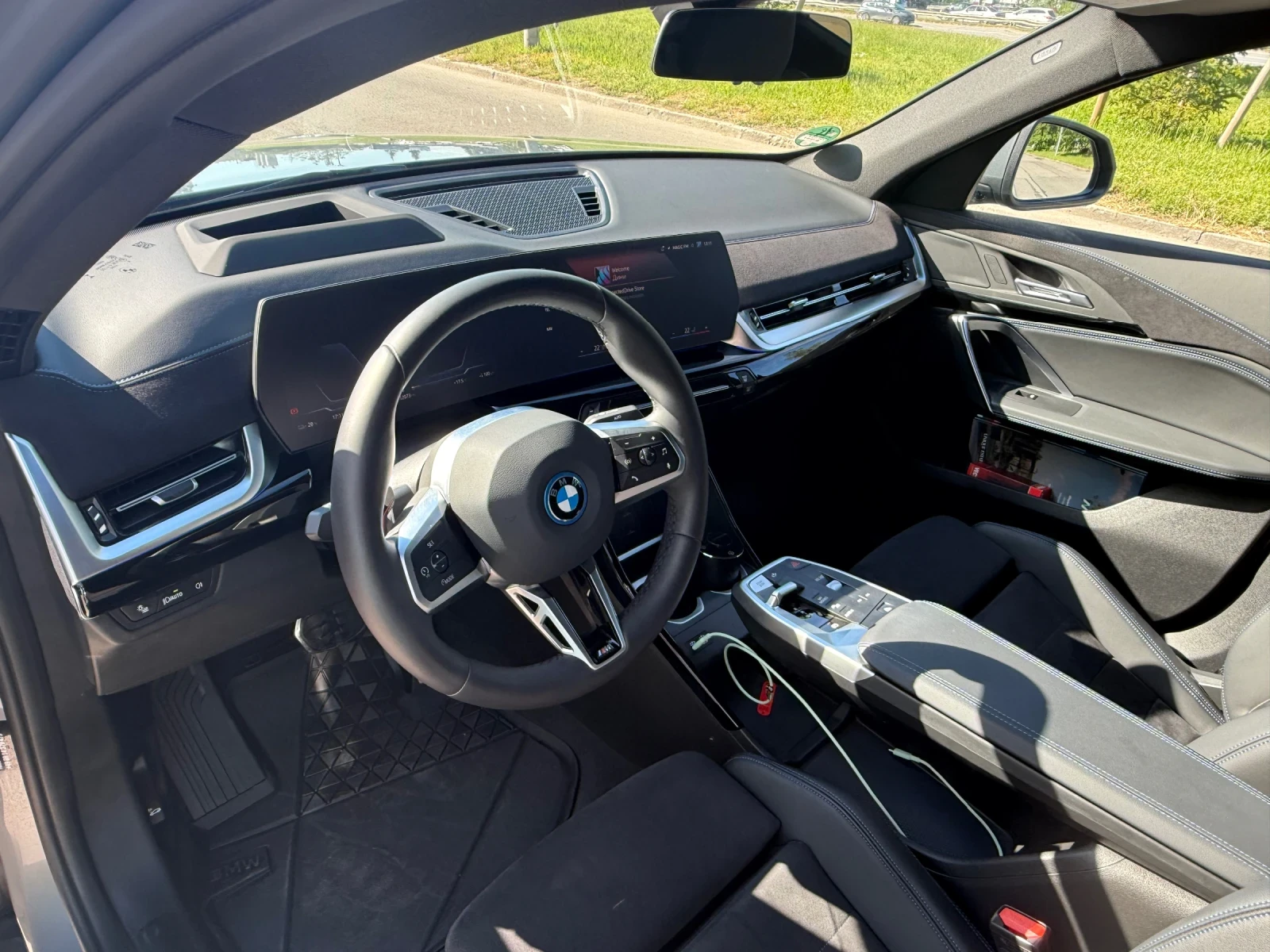 BMW iX2 Xdrive M, снимка 11 - Автомобили и джипове - 54718918