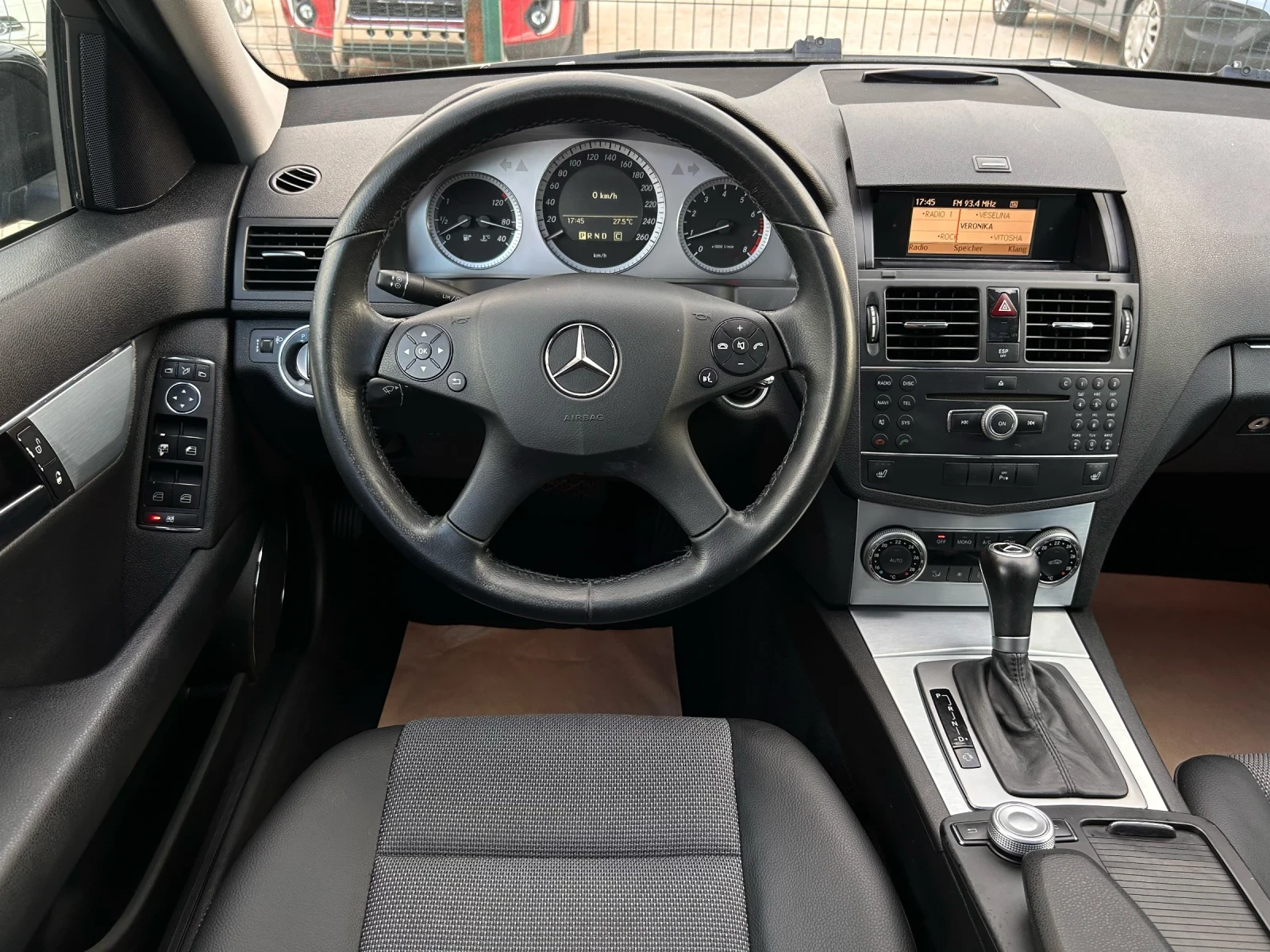 Mercedes-Benz C 180, снимка 13 - Автомобили и джипове - 54933069