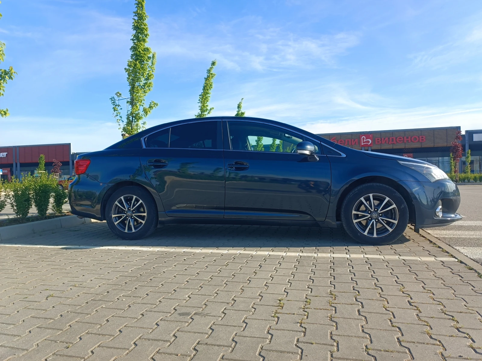Toyota Avensis, снимка 3 - Автомобили и джипове - 55250082