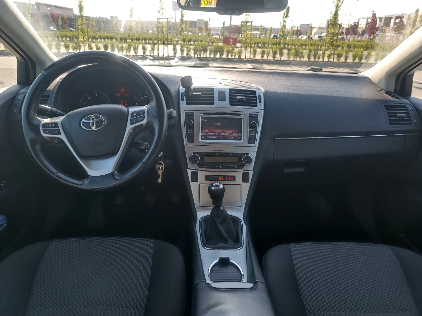 Toyota Avensis, снимка 9 - Автомобили и джипове - 55250082