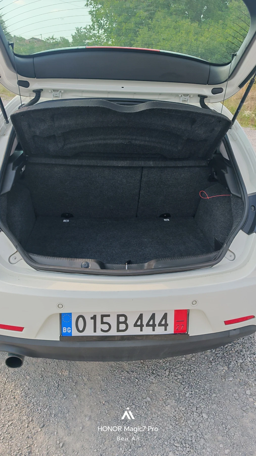 Alfa Romeo Giulietta 1.4turbo бензин с газ, снимка 7 - Автомобили и джипове - 55625917
