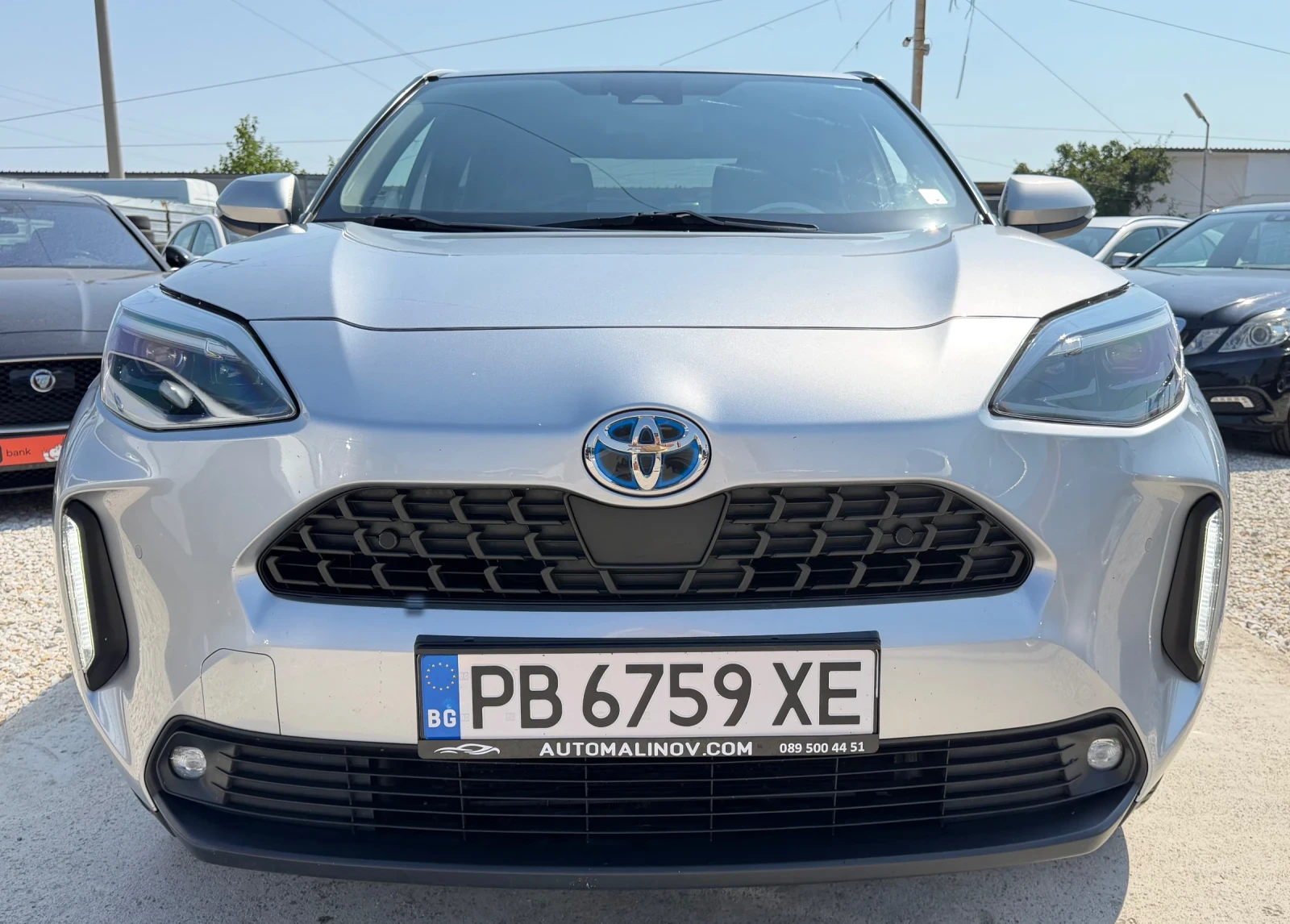 Toyota Yaris Cross Car play, подгрев, дистроник, снимка 2 - Автомобили и джипове - 55781178