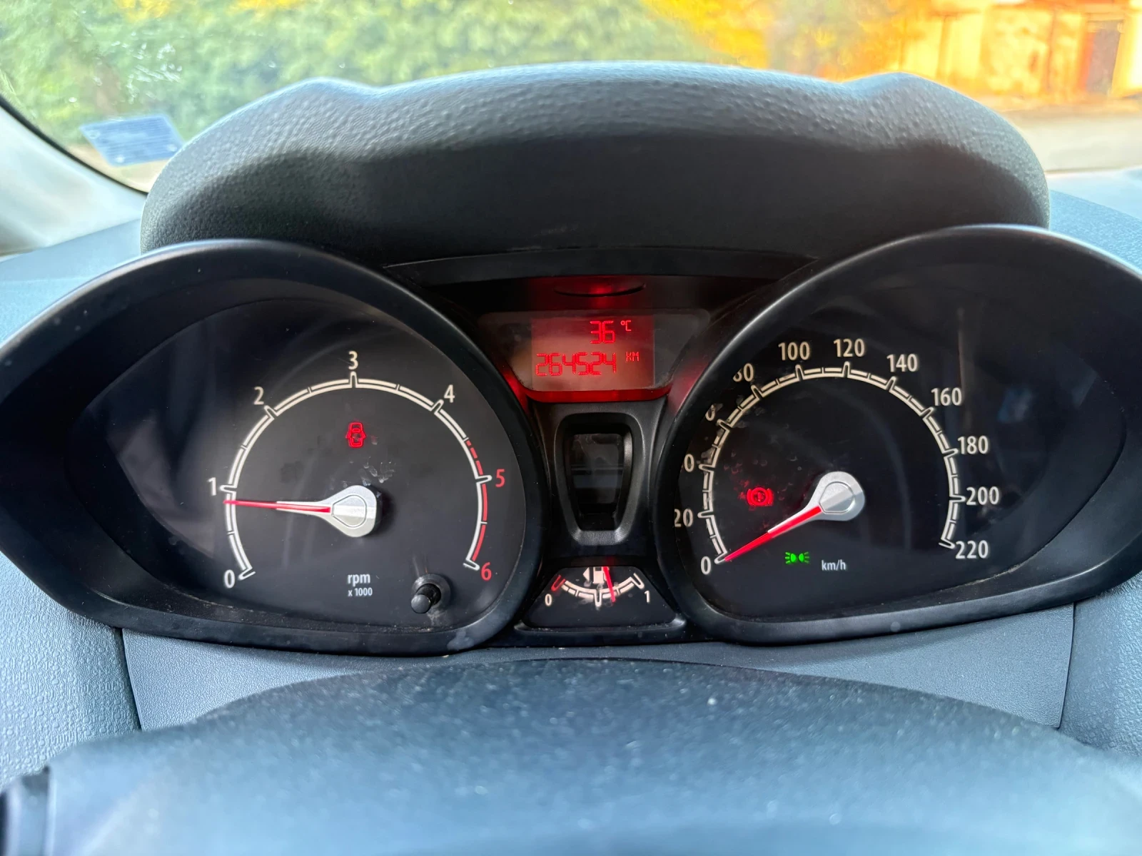 Ford Fiesta 1.4tdci, снимка 6 - Автомобили и джипове - 55971866