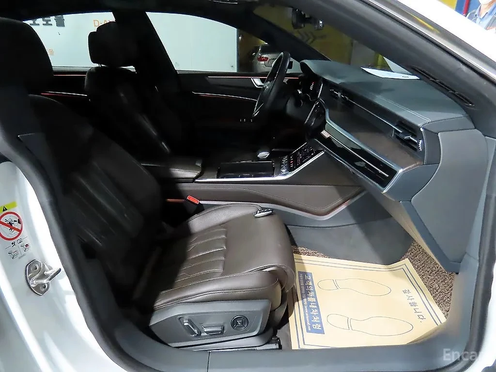 Audi A7 / 55 TFSI / ДИСТРОНИК / ОБДУХВАНЕ / ХЕД-ЪП / 360, снимка 8 - Автомобили и джипове - 56099709